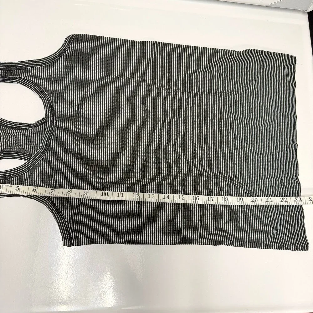 Lululemon Run Swiftly Tech Racerback Tank - Picture 13 of 13
